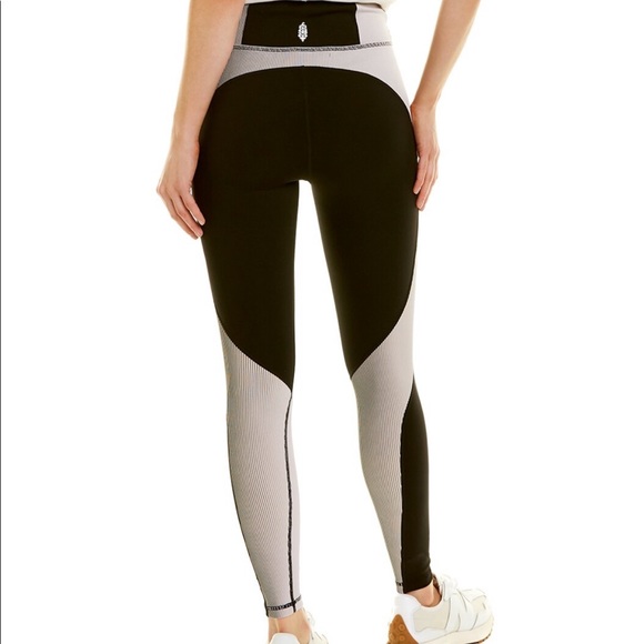 NEW! Free People Hardin Cardio Legging - Picture 3 of 6
